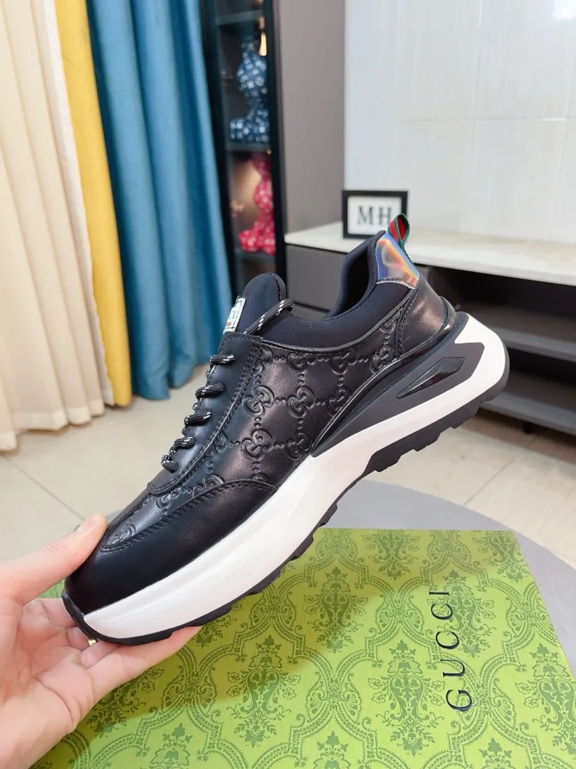 Factory price 458🌹🌹GUCCI [Gucci] New high-end brand of men's shoes, the latest fashionable casual men's shoes, trendy and versatile style, relaxed and sporty style, uppers imported from Italy, first-layer cowhide, genuine leather lining and ultra-fine workmanship. Original personalized fashionable rubber wear-resistant outsole, light and comfortable on the foot, size 38-44